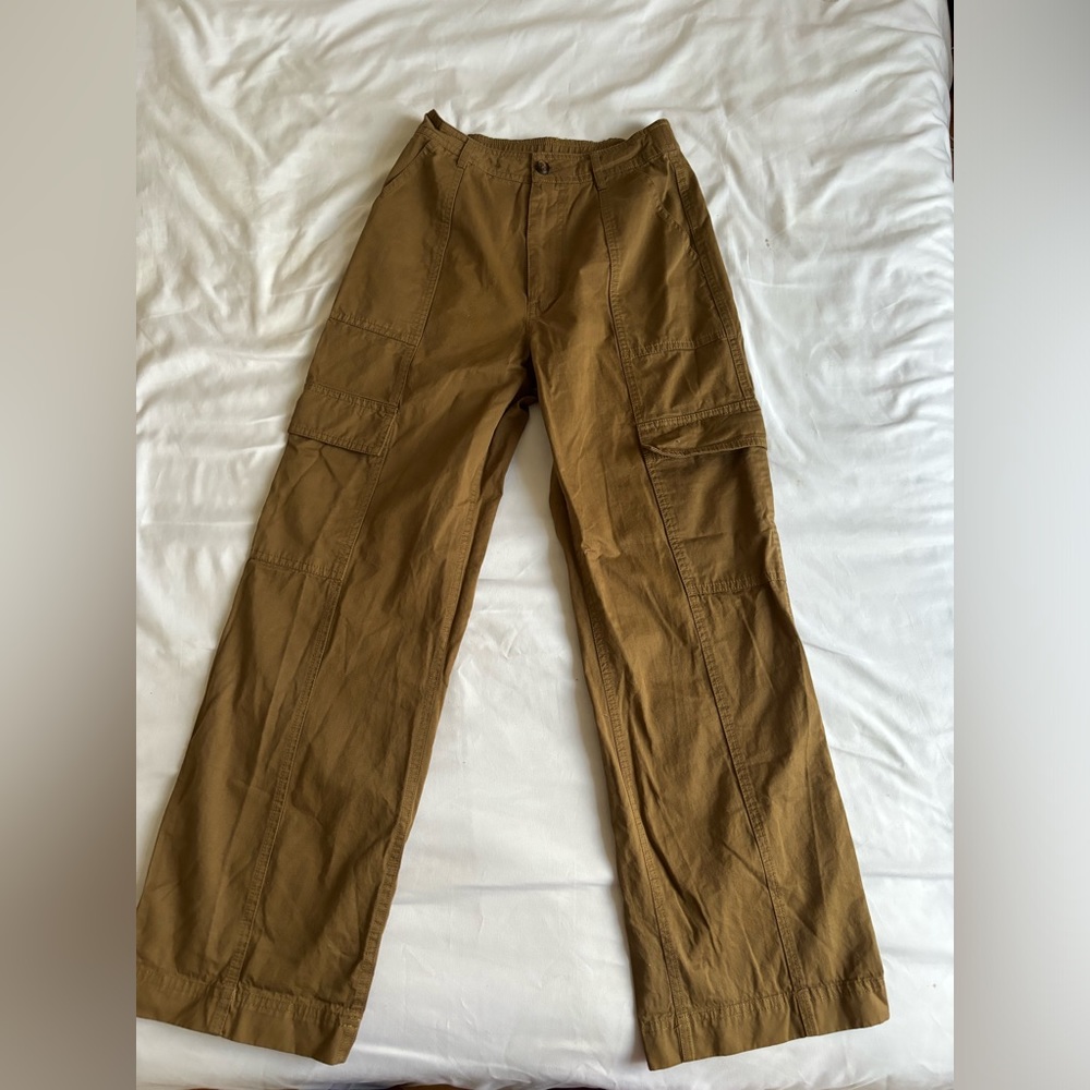 Altar’d State. Brown cargo pants. Size S.